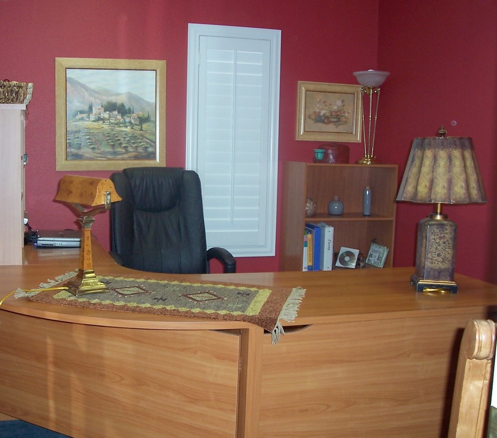 Example of an eclectic home office design in Albuquerque