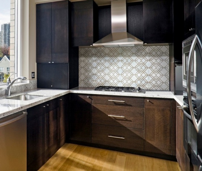 Kitchen - rustic kitchen idea in Orange County