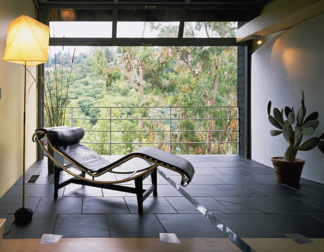 Debbas Architecture contemporary-bathroom