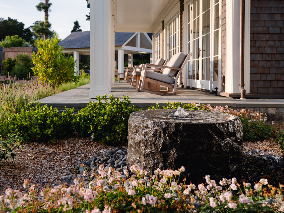 Inspiration for a transitional porch remodel in San Francisco