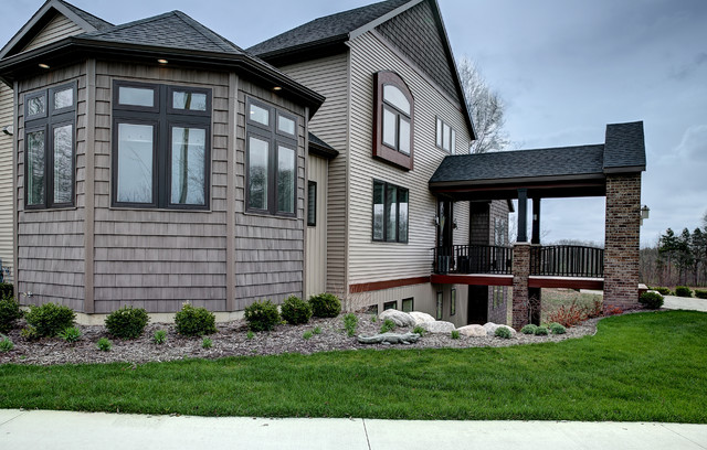 Woodstream Craftsmen craftsman-facade