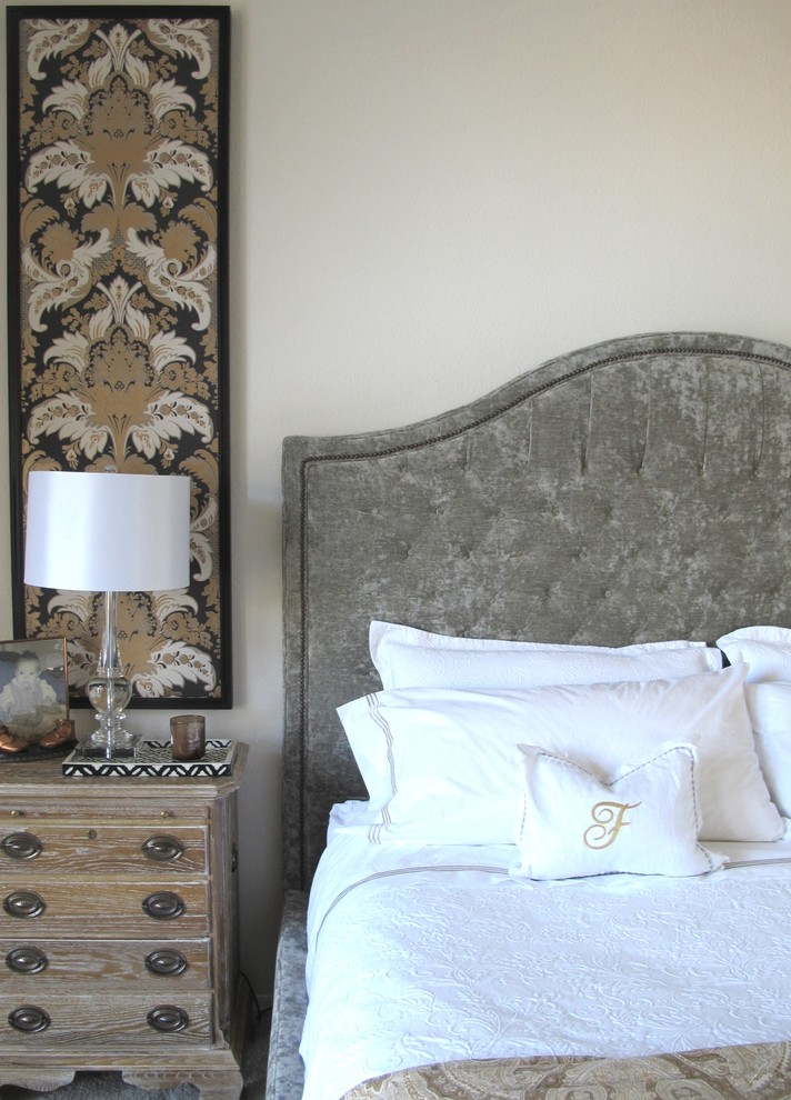 Bedroom - transitional bedroom idea