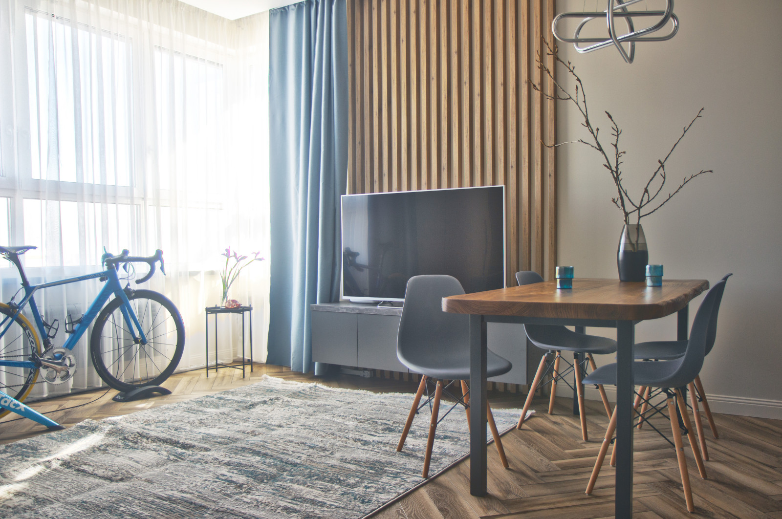 Весна в городе. Интерьер квартиры в ЖК LIFE Варшавская