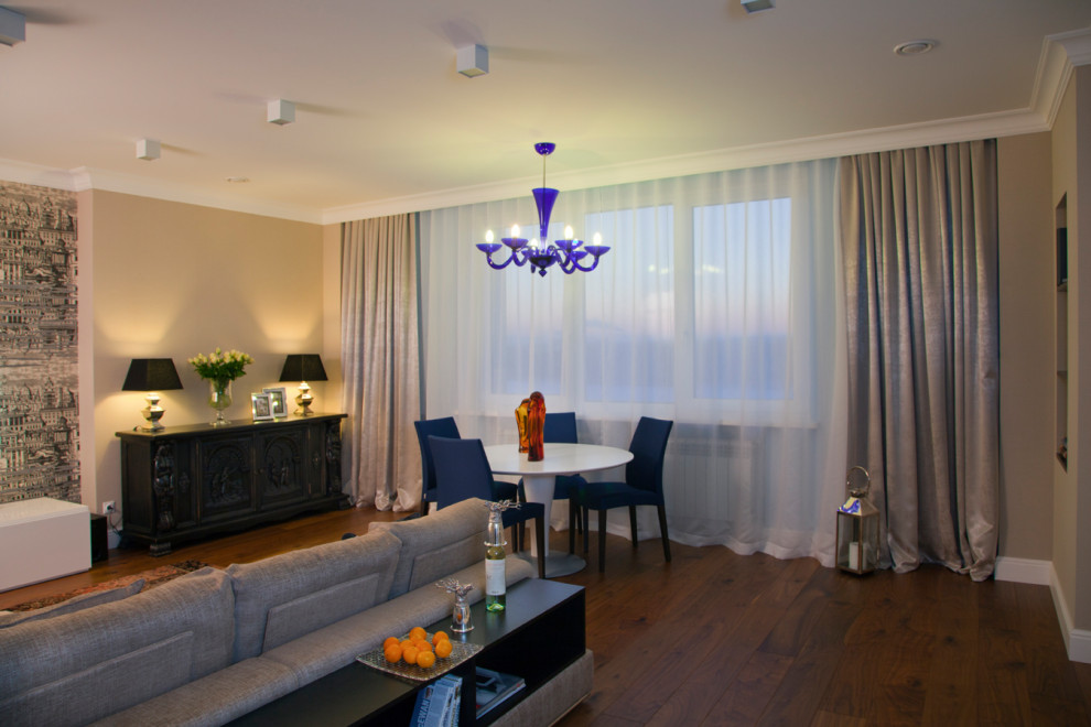 СОВРЕМЕННЫЙ ИНТЕРЬЕР С АНТИКВАРНЫМ КОМОДОМ