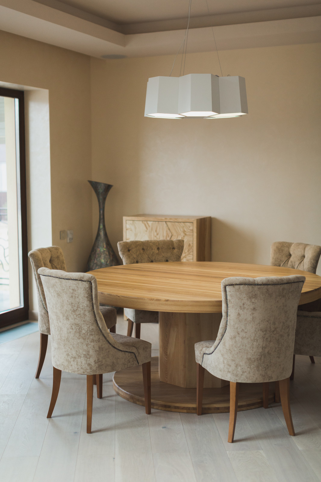 Комод и Стол