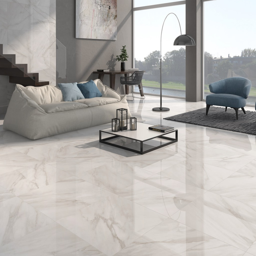 Idee per un grande soggiorno con pavimento in gres porcellanato e pavimento bianco