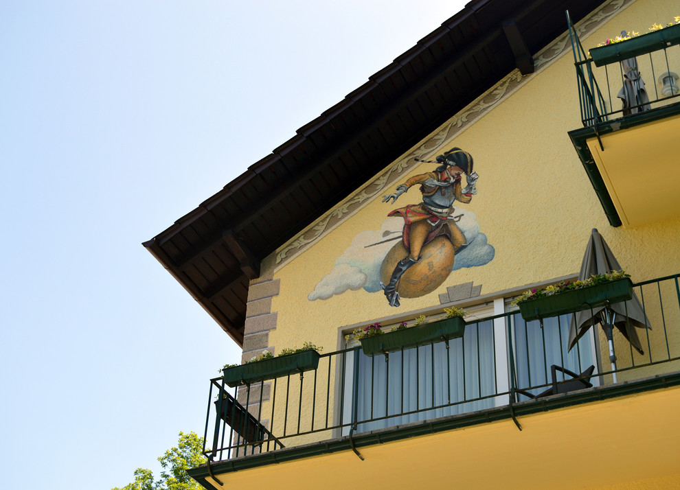 Роспись фасада  и интерьера мини-отеля