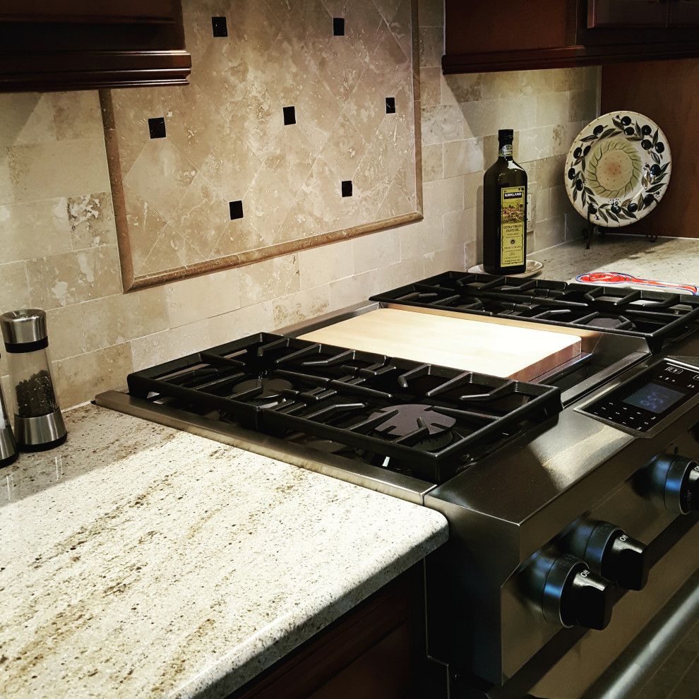 Example of a mountain style kitchen design in Austin
