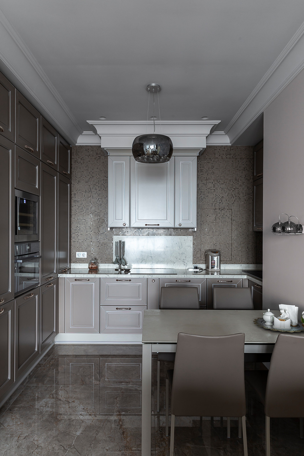 Кухня. Неоклассика на Живописной.