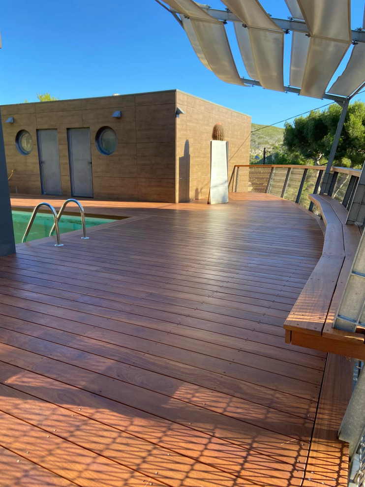 Petite terrasse en IPE sur la côte bleue