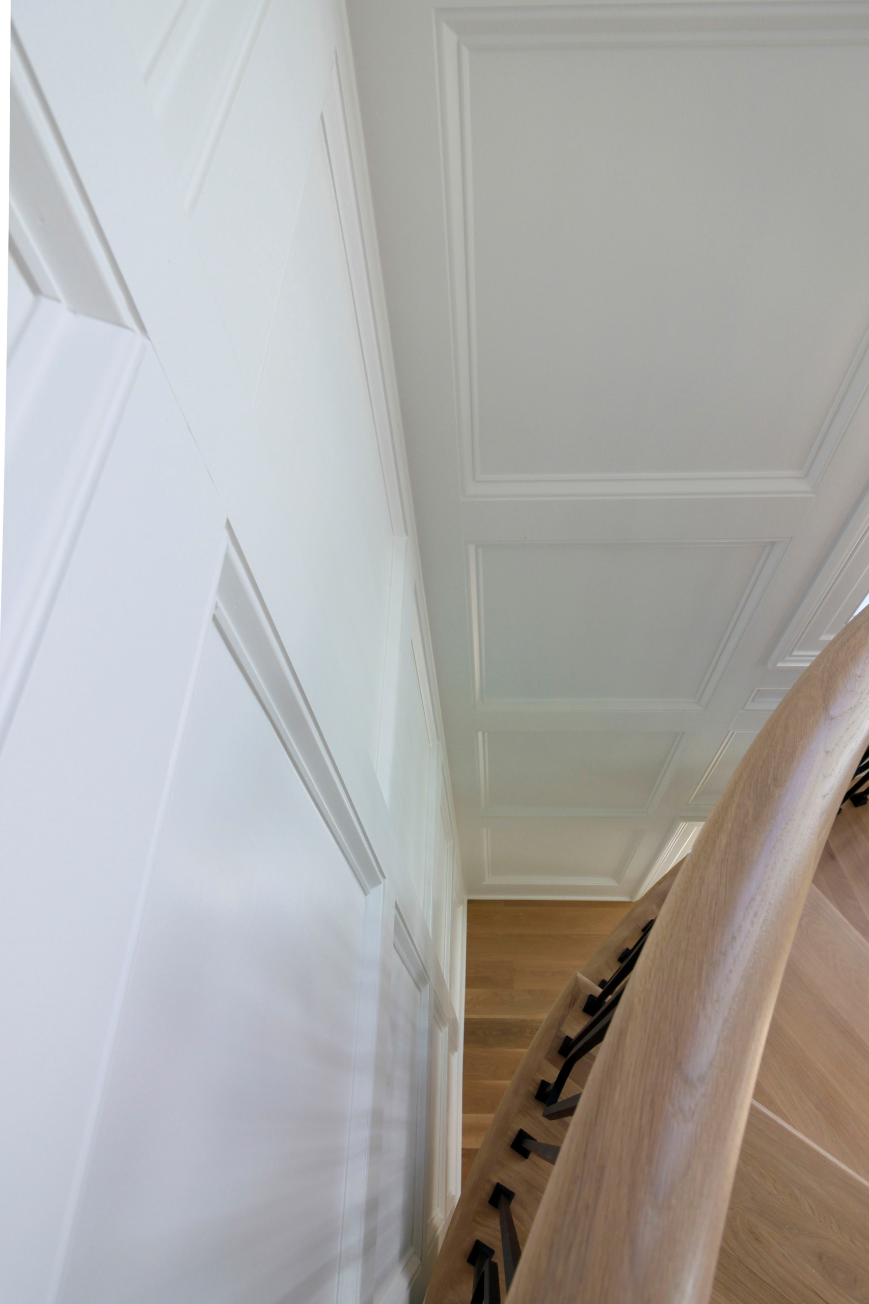 95_Remarkable and elegant floating elliptical staircase, McLean, VA 22101