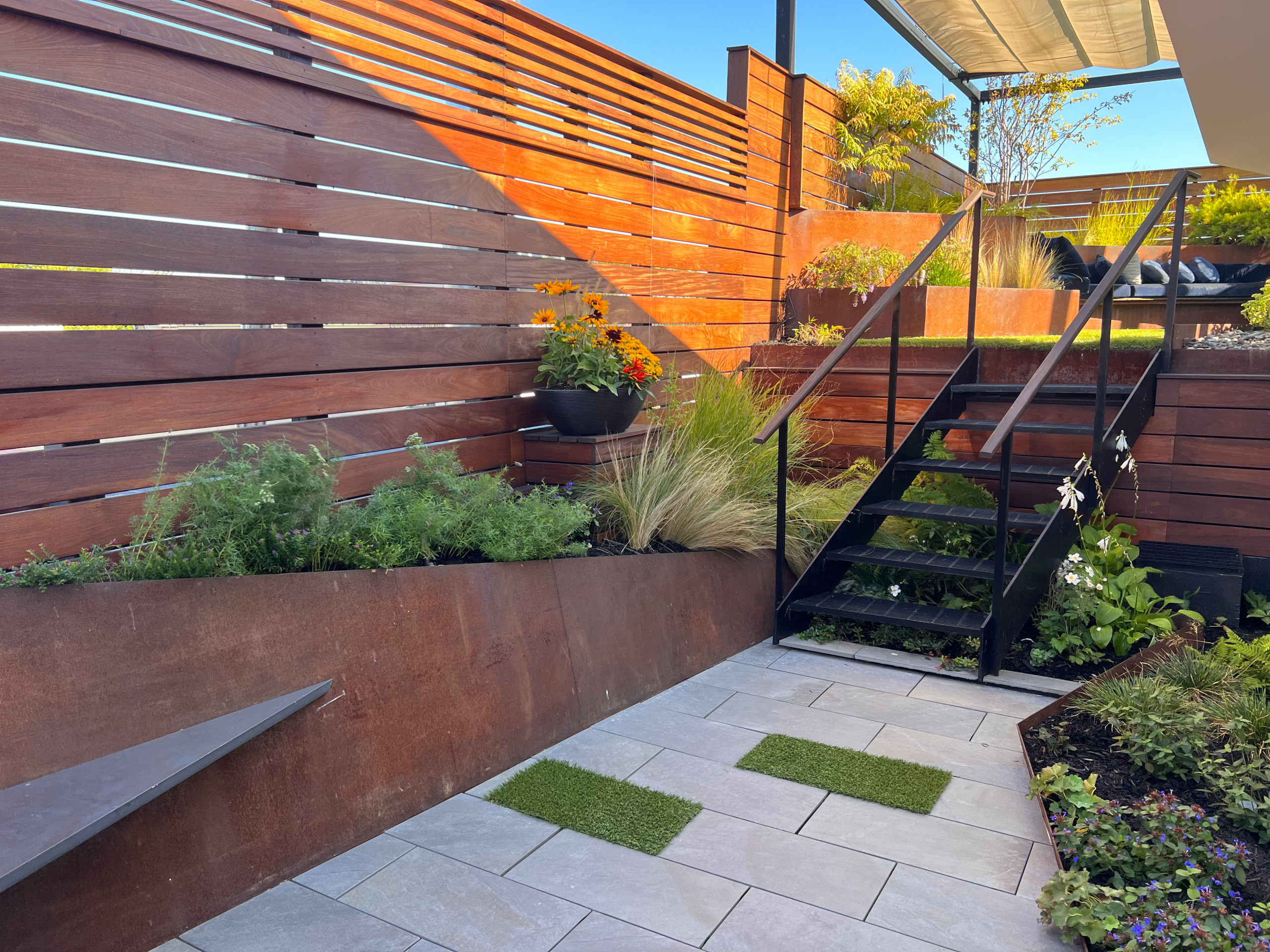 Borough Park Modern Rooftop