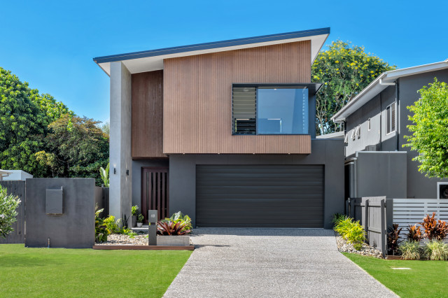 Oyster Point Residence trendy-hus-og-facade
