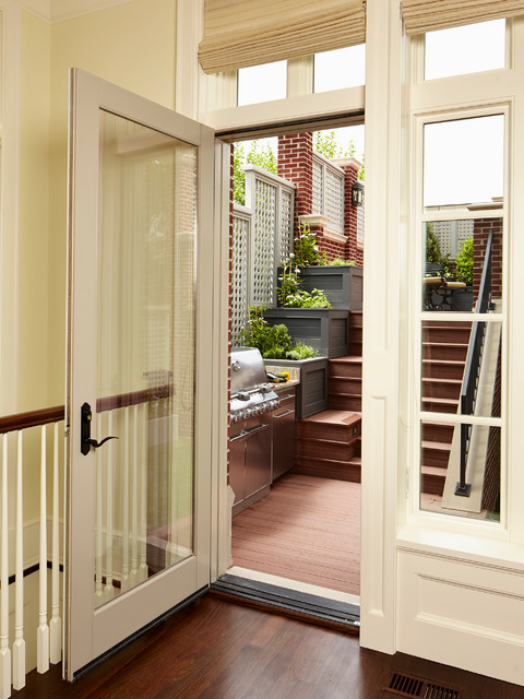 Lincoln Park - Howe traditional-deck