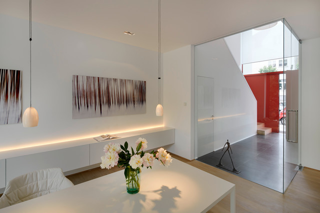 Hoffmann modern-dining-room
