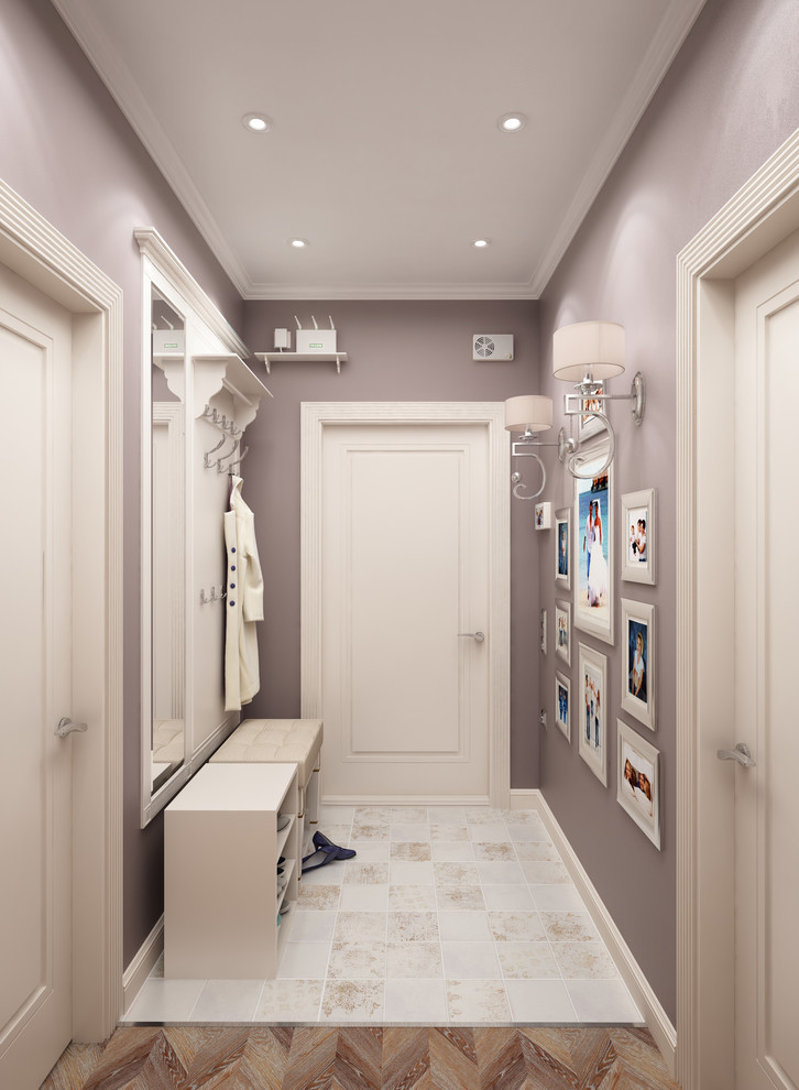 Под парусами. Прихожая.