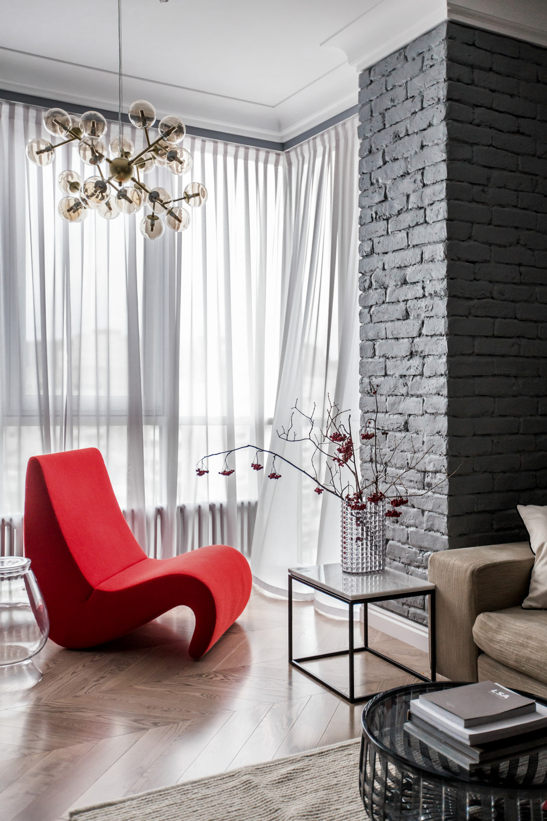 Леопарды и оттенки серого