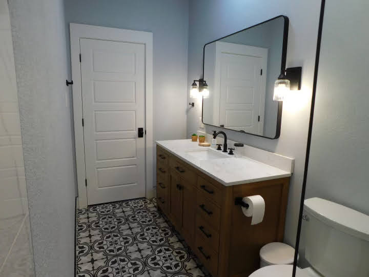 Wright Residence Small Bath