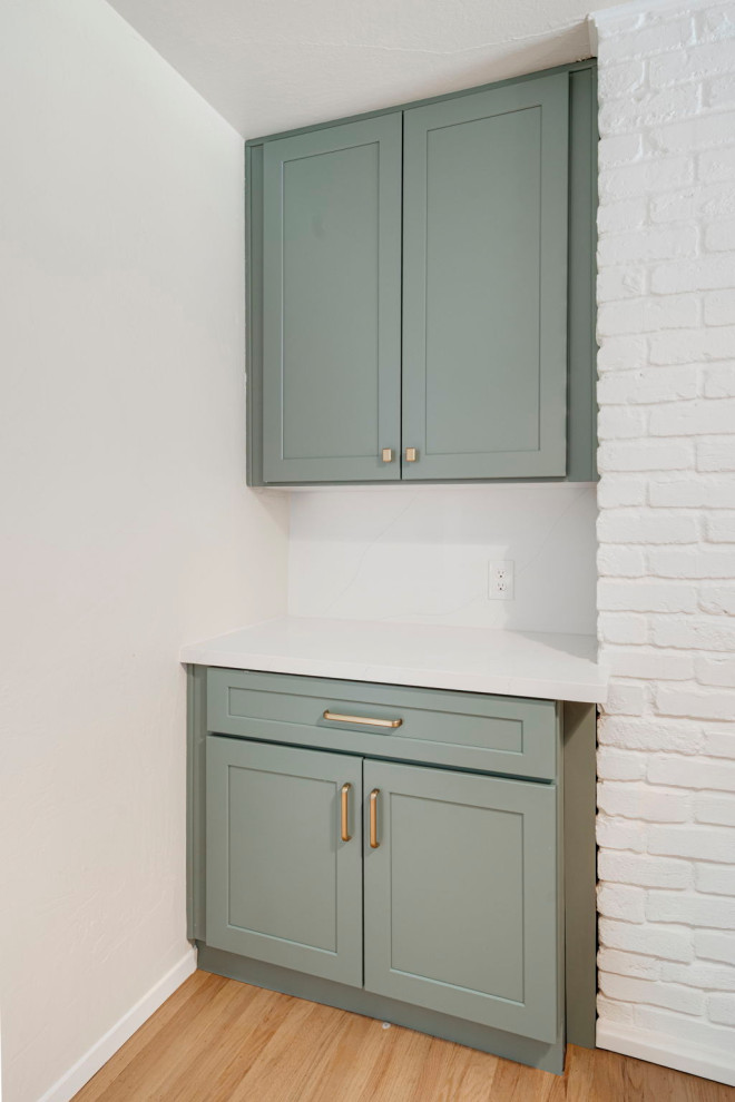 1950's Garden of the Gods Bungalow Remodel