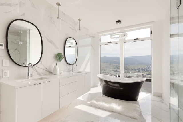 BLACK MOUNTAIN MODERN modern-badezimmer