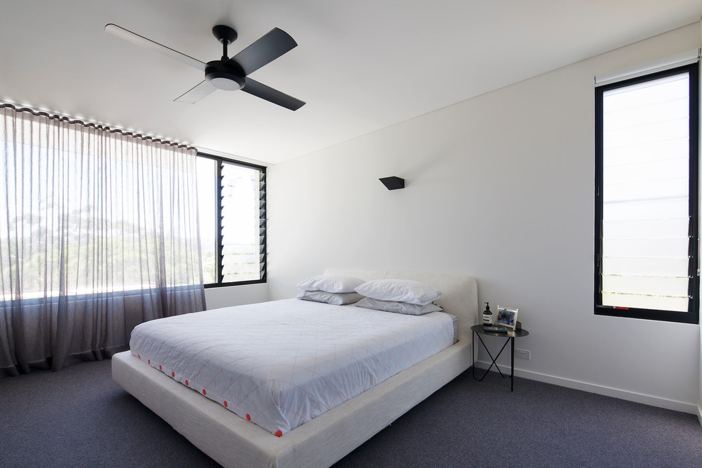 Inspiration for a contemporary bedroom in Sydney.