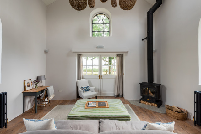 Chapel conversion rustik-vardagsrum