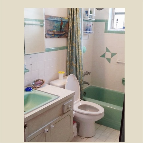 Tiny bathroom -urgently needs to be remodeled!  