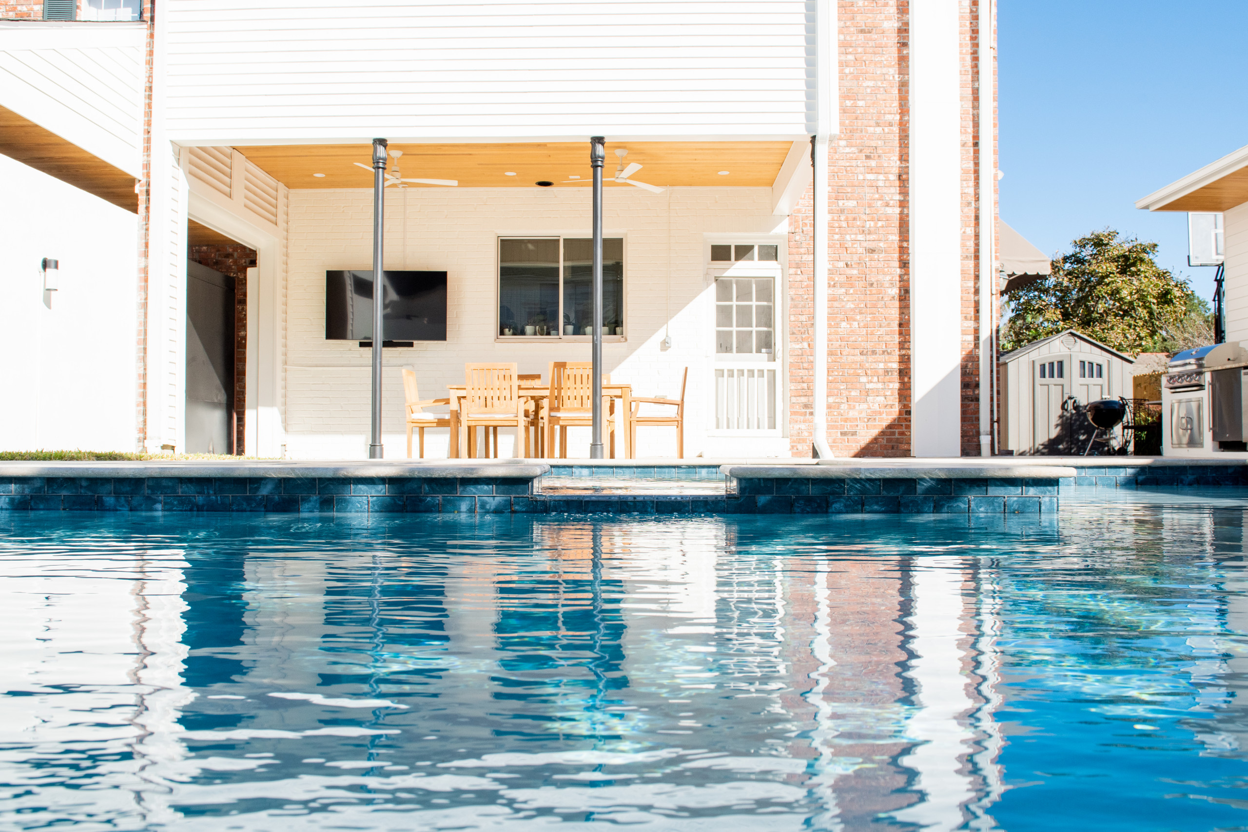 Side Courtyard Cabana