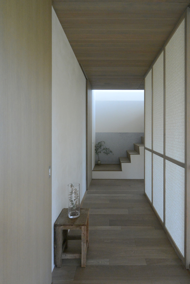 Inspiration for a traditional home design in Yokohama.