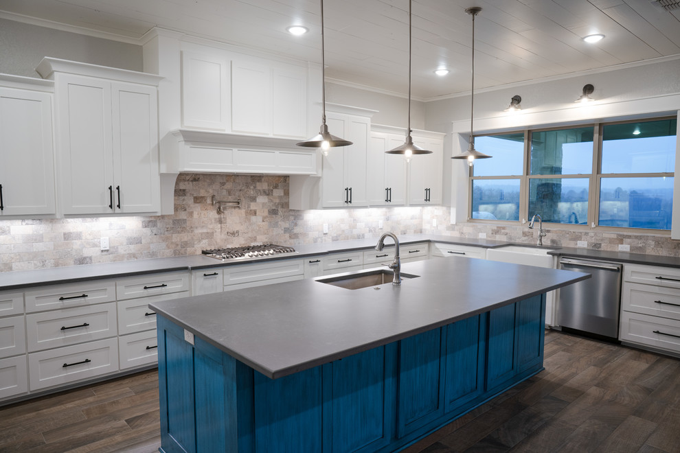 Barndominium - Farmhouse - Kitchen - Dallas - by Jayson Chandler Homes