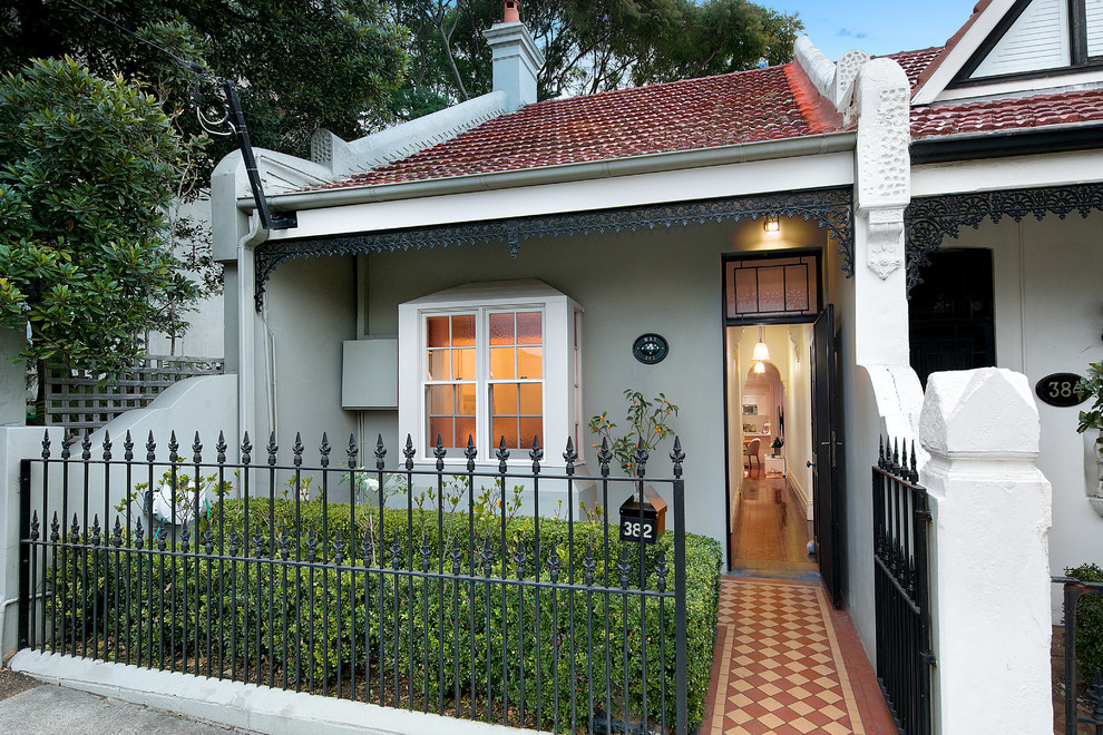 Inspiration for a traditional one-storey exterior in Sydney.