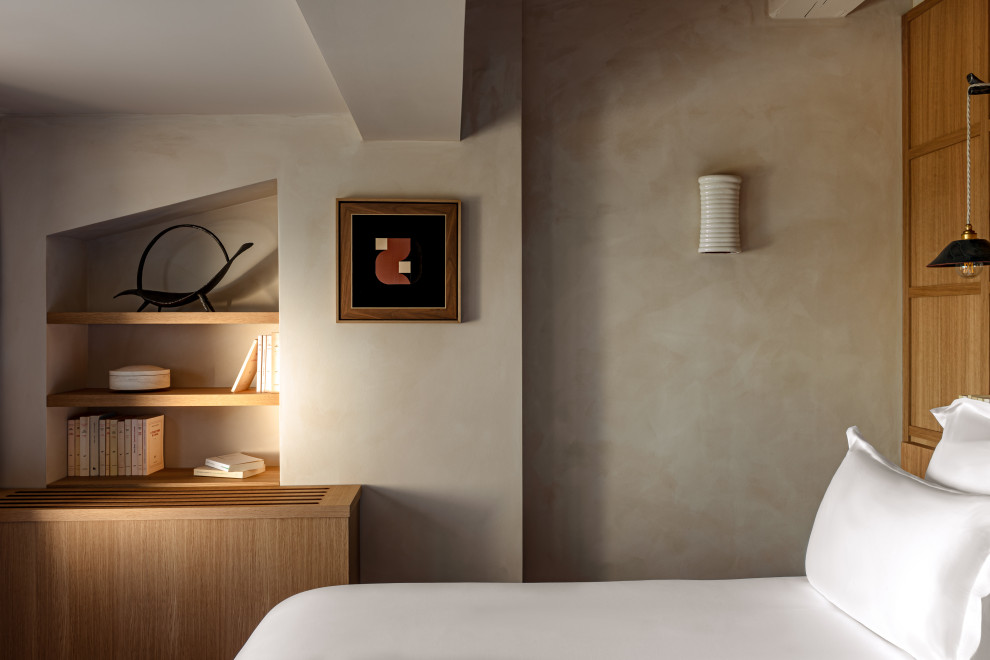 Design ideas for a mediterranean bedroom.