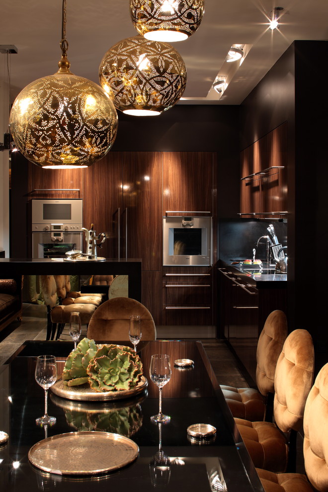 Классика в темных тонах