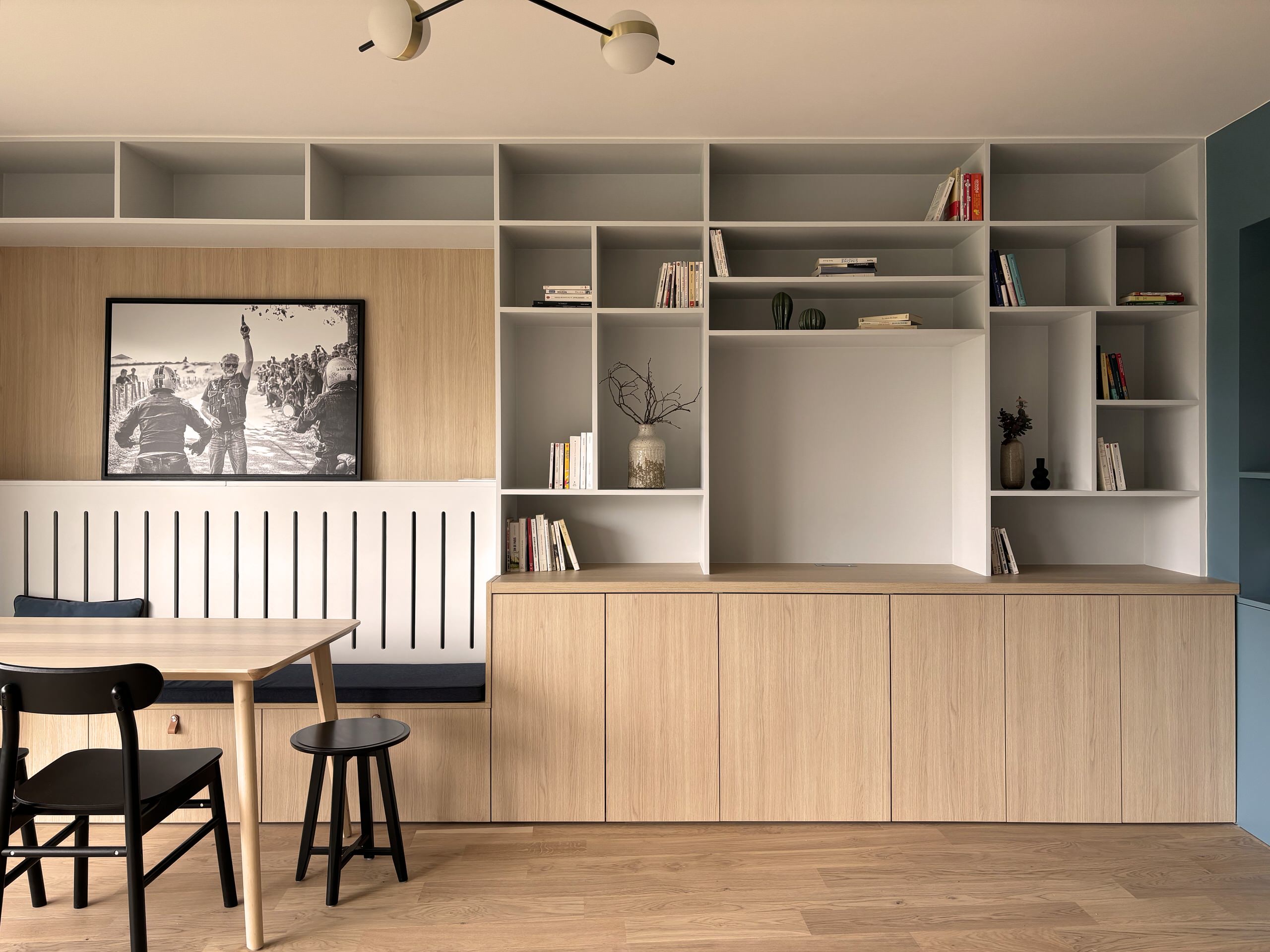 Appartement familial avec bibliothèque traversante