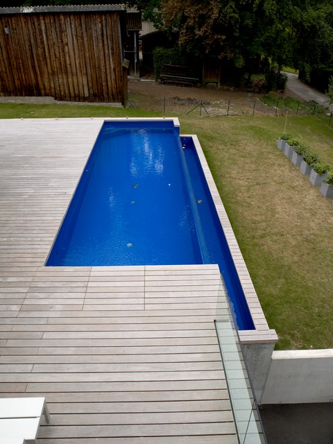 Infinity contemporaneo-piscina