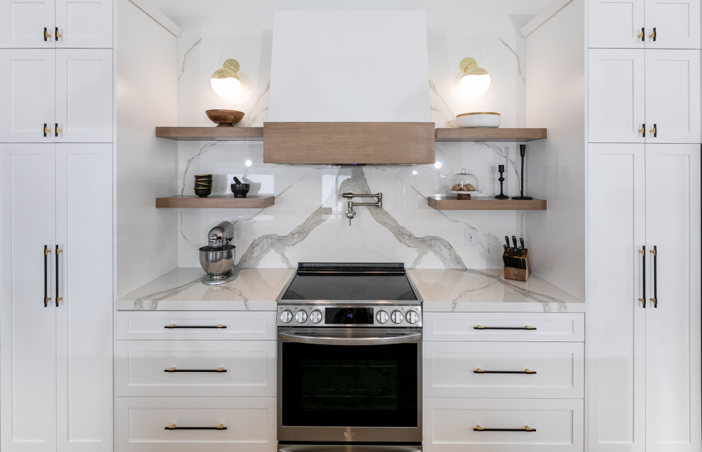 Transitional kitchen photo in Miami