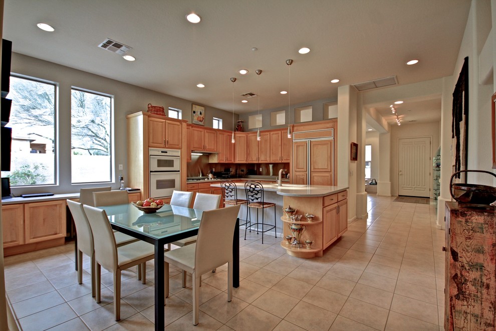 Inspiration for a contemporary kitchen remodel in Phoenix