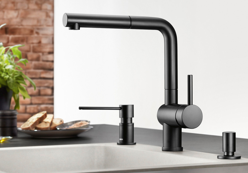 Черный матовый - новый цвет смесителей и аксессуаров