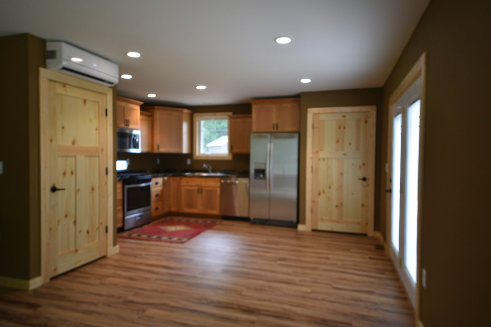 Inspiration for a rustic home design remodel in Minneapolis
