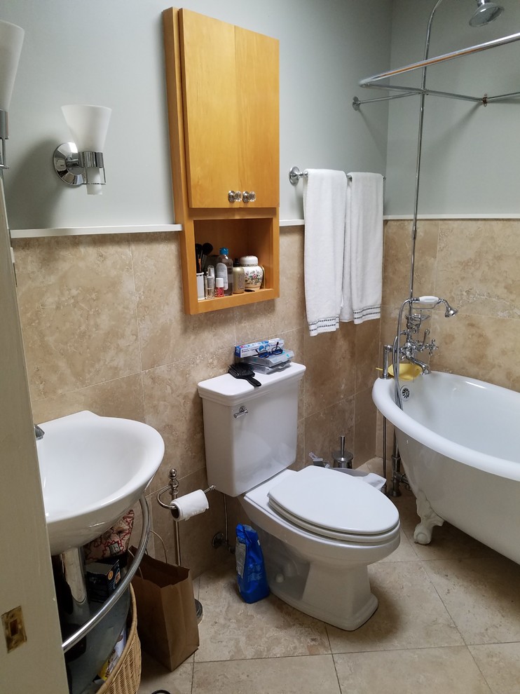 restaino master bath before pic
