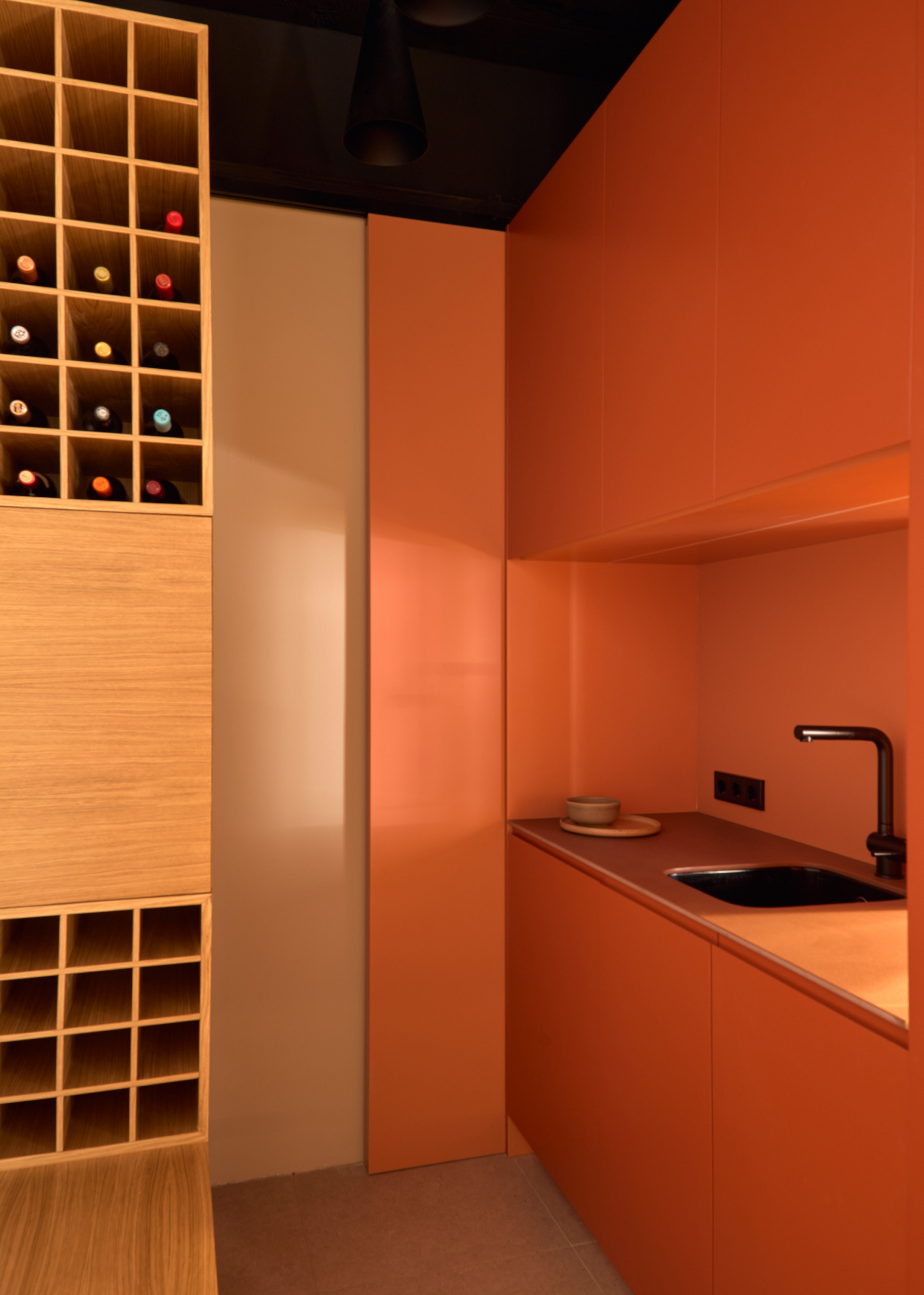 Homothecy - Kitchenette