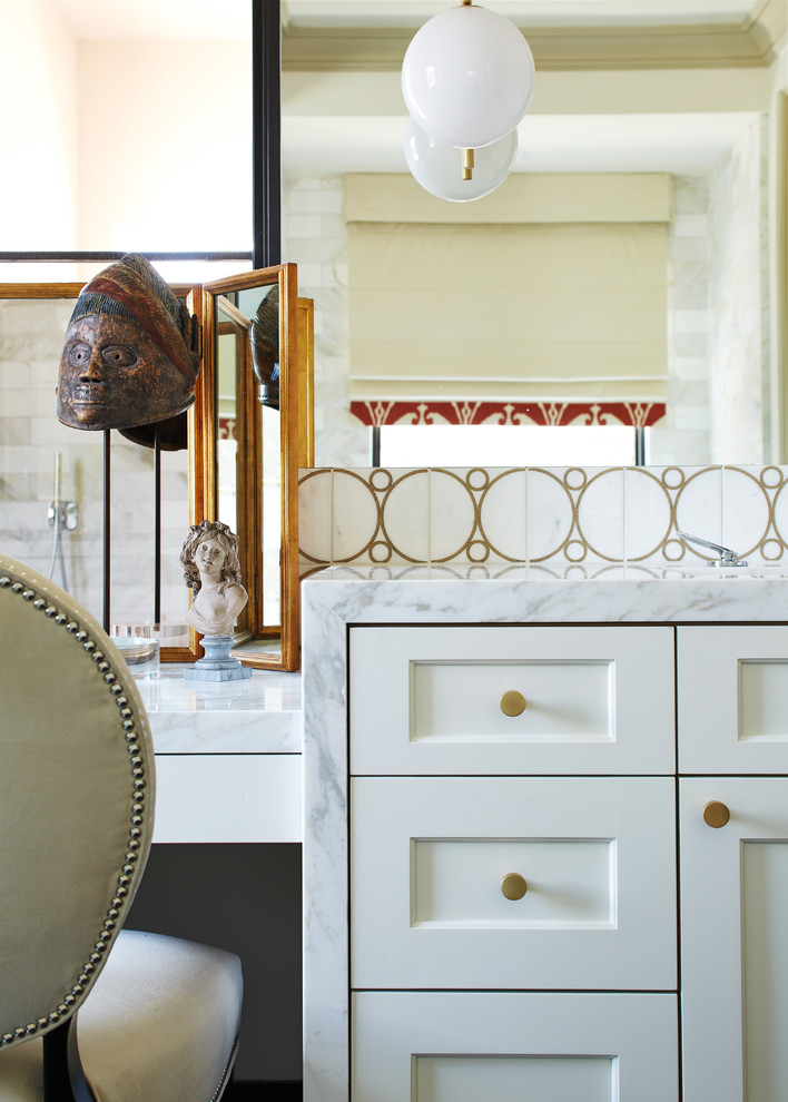 Transitional home design photo in Phoenix