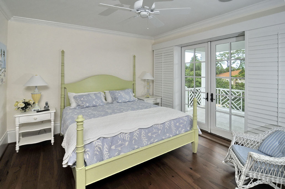 Design ideas for a traditional bedroom in Miami.