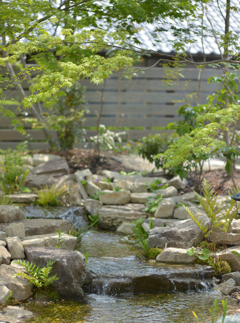 池とせせらぎのある暮らし へーベルハウス雑木の庭の作り方 Asiatique Autres Perimetres Par T S Garden Square Co Ltd Houzz