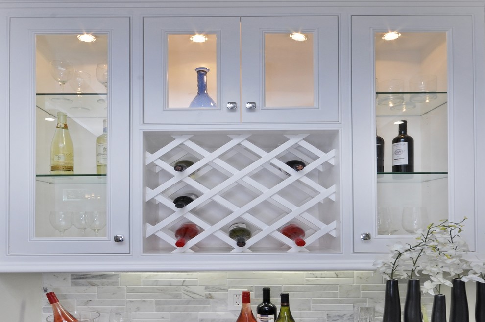 Kitchen - transitional kitchen idea