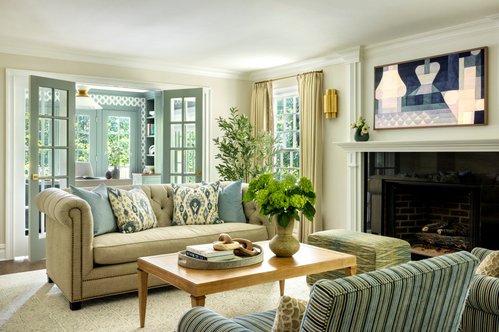 SUMMIT TRADITIONAL Traditional Living Room New York by ML