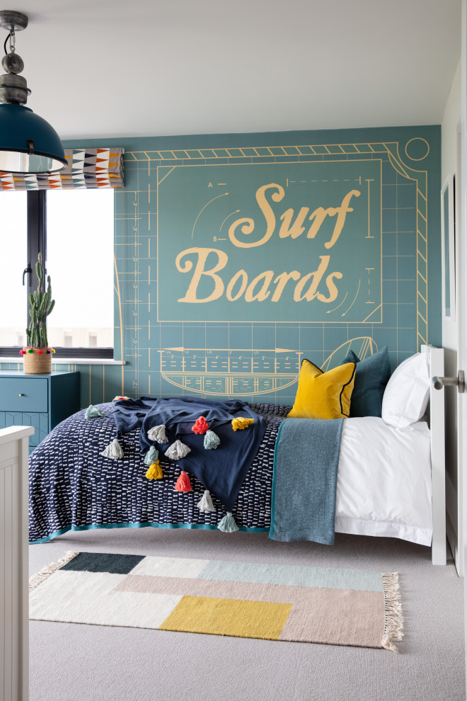 コーンウォールにあるビーチスタイルのおしゃれな寝室