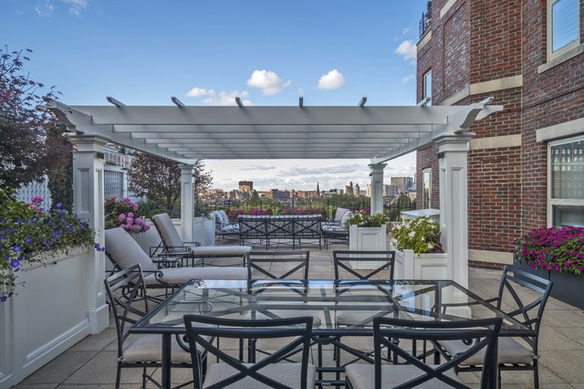 Transitional Luxury transitional-deck