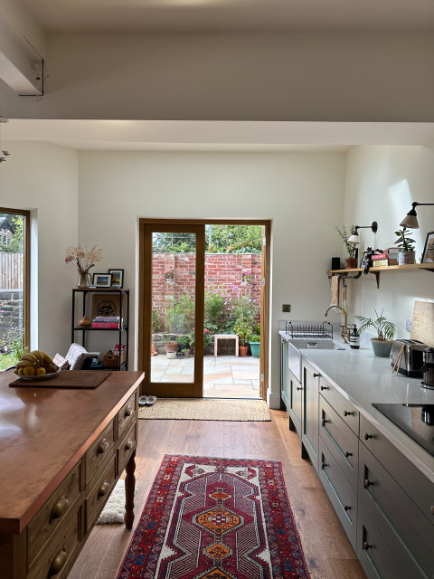 FM House midcentury-kitchen