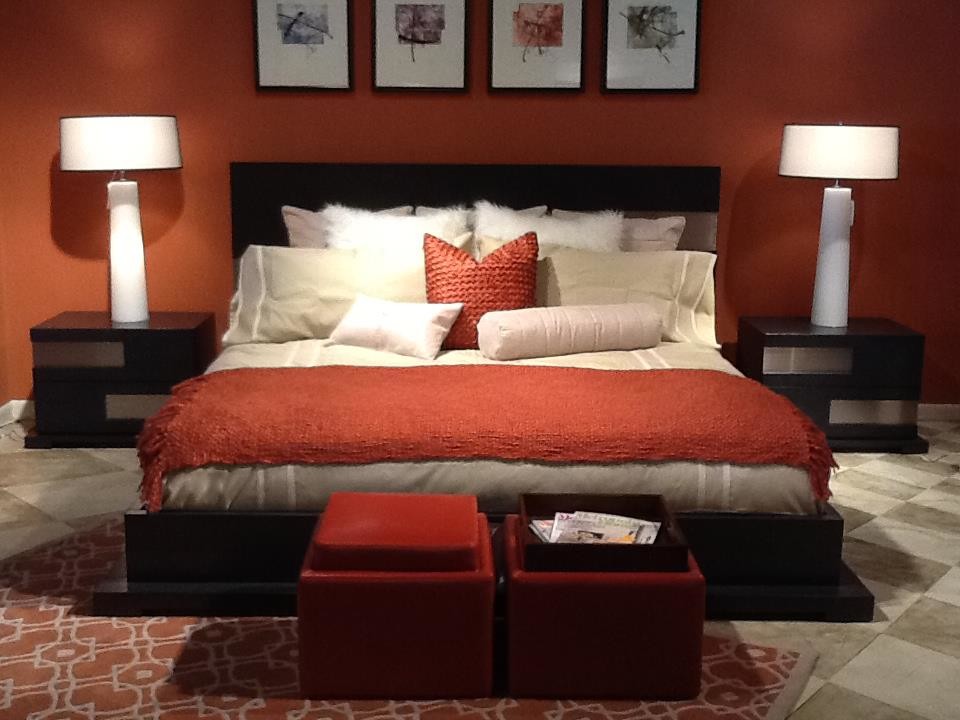 This is an example of a contemporary bedroom in Columbus.
